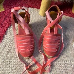 Penelope Chilvers High Sevillana Dali Eapadrille in Pink